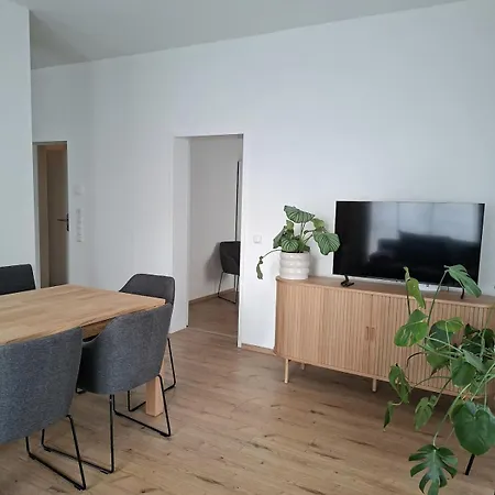 And Stylish With 2 Bedrooms And Free Parking