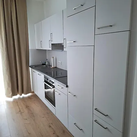 And Stylish With 2 Bedrooms And Free Parking * Linz